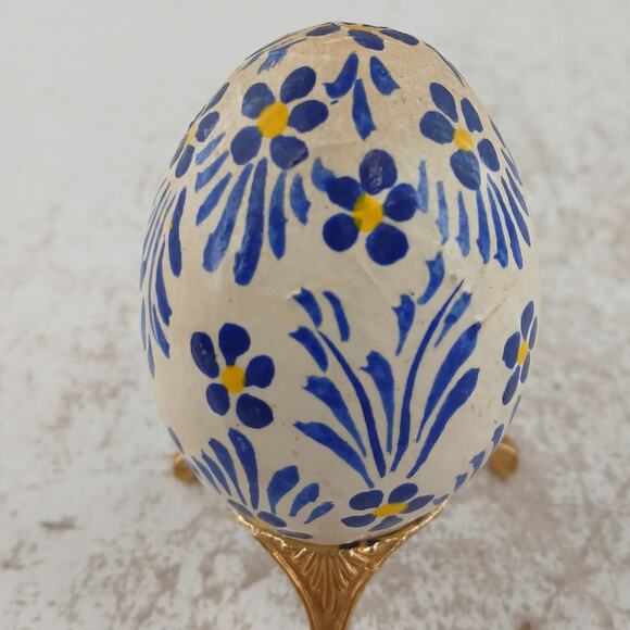 VTG Hand-Painted Decorative Wooden Eggs Floral Decorative Lot of 4 w/ 2 Stands - Picture 9 of 16